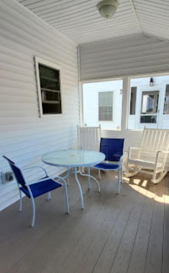 Carriage House Motel Cottages & Suites Wells Exterior photo